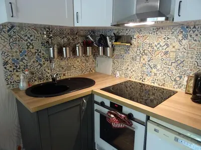 Cuisine ou kitchenette dans l'établissement Gîte cosy avec piscine chauffée près des sites touristiques et zoo de Beauval - FR-1-491-378