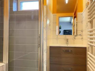 Salle de bains dans l'établissement Maison calme à Chaumont-sur-Loire, proche châteaux - FR-1-491-379