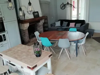 Cuisine ou kitchenette dans l'établissement Maison charmante au cœur des Châteaux de la Loire - FR-1-491-403