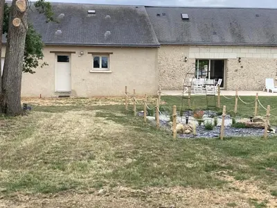 Jardin de l'établissement Maison de Campagne Confortable avec Cheminée et Jardin - FR-1-491-432