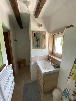 Salle de bains dans l'établissement Au Chêne Gauthier