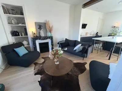 Coin salon dans l'établissement Maison Coeur centre ville Arnage 24h du Mans