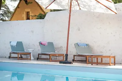 Piscine de l'établissement Le Puits Renaissance - Gîtes de caractère et piscine chauffée ou située à proximité