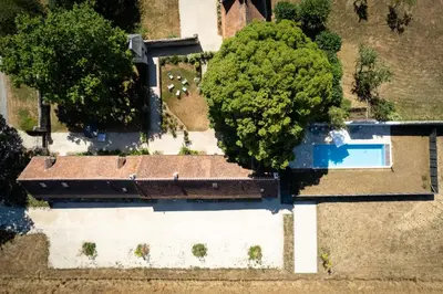 Piscine de l'établissement Le Puits Renaissance - Gîtes de caractère et piscine chauffée ou située à proximité