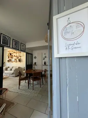 Coin salon dans l'établissement Le grand abri de la Garenne - Séjour cosy à Blois