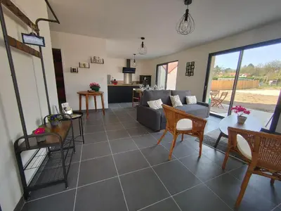 Cuisine ou kitchenette dans l'établissement Les bambous - 2 logements 10min du zoo neuf-confort-famille-jeux pour enfants