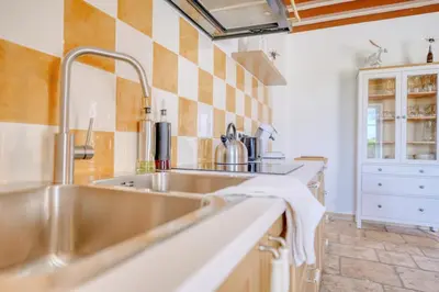 Cuisine ou kitchenette dans l'établissement Le Mousseau - proche du Zoo - tranquillité absolue