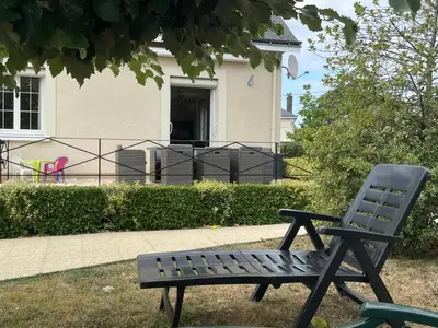 Jardin de l'établissement Au Gré des Souvenirs, gite 4 à 10 pers, clim, jacuzzi, loisirs