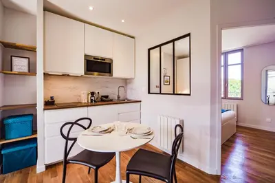 Cuisine ou kitchenette dans l'établissement La Suite Des Halles - Hypercentre - Netflix