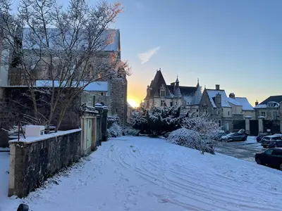 L'établissement Maison 3 chambres face à la Cathédrale en hiver