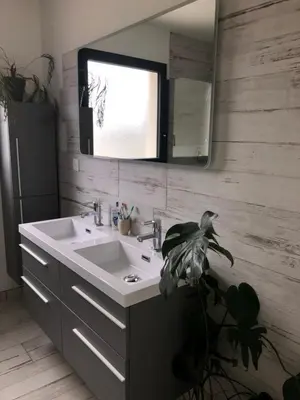 Salle de bains dans l'établissement 4 chambres - 8 personnes