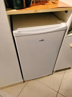 Cuisine ou kitchenette dans l'établissement un studio avec une entrée indépendante