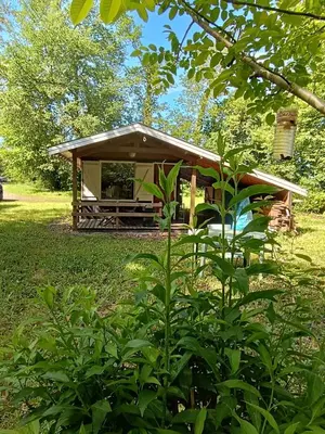 Jardin de l'établissement Chez NATHALIE