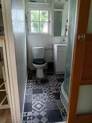 Salle de bains dans l'établissement Chez NATHALIE