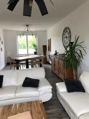 Coin salon dans l'établissement Le lavoir