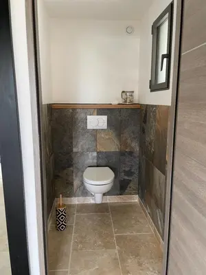Salle de bains dans l'établissement Gîte Pierre de Jade
