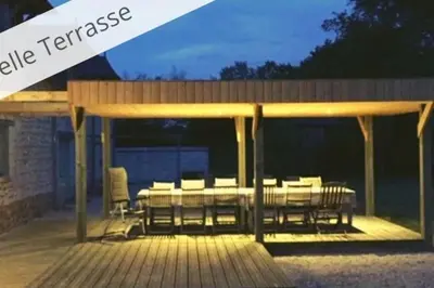 Terrasse ou espace extérieur de l'établissement Grand gîte, campagne, piscine et spa - Saumur