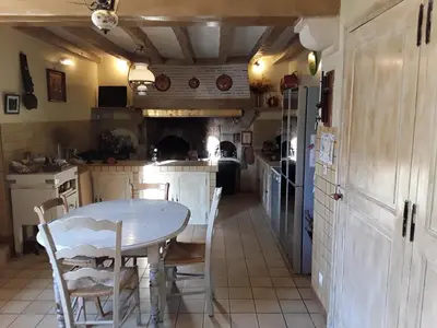 Cuisine ou kitchenette dans l'établissement BIG House near Beauval and Castle - Privatisation Domaine du Moulin Neuf