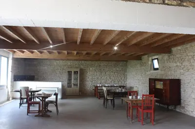Restaurant ou autre lieu de restauration dans l'établissement Les Chambres d'Emma