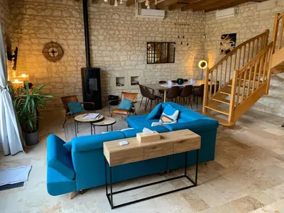 Coin salon dans l'établissement Le Clos de la Rodaie Bourgueil Loire Valley