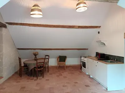 Cuisine ou kitchenette dans l'établissement Gîte au milieu des vignes