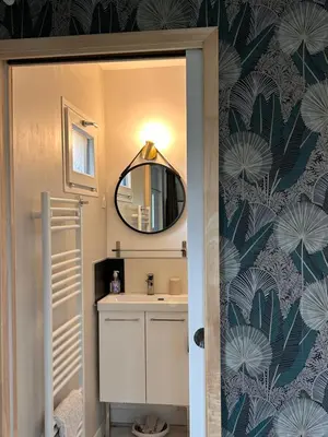 Salle de bains dans l'établissement Le Bulloire