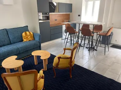 Cuisine ou kitchenette dans l'établissement Gite de Vendôme