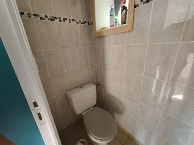 Salle de bains dans l'établissement Le trainefeuilles,confortable,chaleureux,200m du zoo