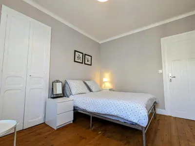 Un ou plusieurs lits dans un hébergement de l'établissement Maison charmante avec jardin près de Tours et Châteauroux - FR-1-591-594
