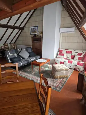 Coin salon dans l'établissement L'Escale Tourangelle