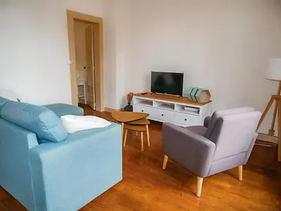 Télévision ou salle de divertissement dans l'établissement Élégant 60m2 lumineux en hypercentre de Blois