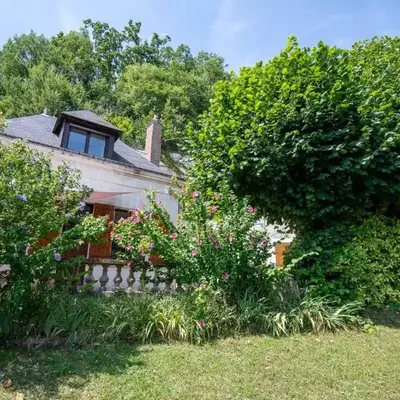 La petite maison sur la colline