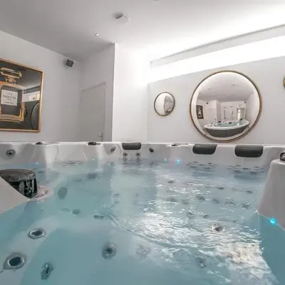 Les Lys d'Or Appartement avec Jacuzzi