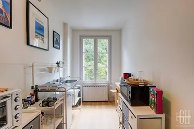 Cuisine ou kitchenette dans l'établissement L'Hoya - Quartier Prébendes
