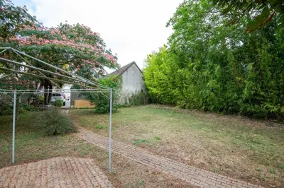 Jardin de l'établissement Le Petit Paradis pour 6 pers.