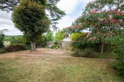 Jardin de l'établissement Le Petit Paradis pour 6 pers.