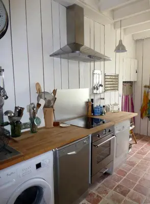 Cuisine ou kitchenette dans l'établissement Les jardins de Claunay