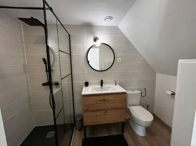 Salle de bains dans l'établissement Esvres - Studio au calme