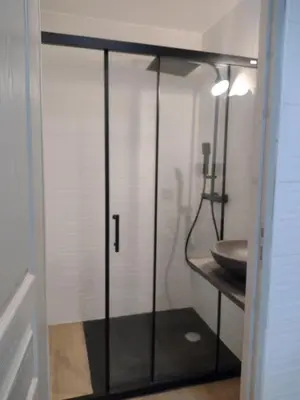 Salle de bains dans l'établissement Domaine des Guilardières