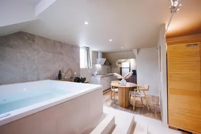 Plan de l'établissement Eden Room - Luxe, Balnéo & Sauna