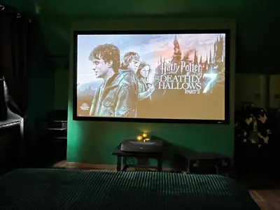 Télévision ou salle de divertissement dans l'établissement La maison sur demande - Harry Potter - Ciné Room