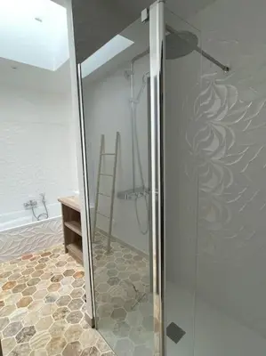 Salle de bains dans l'établissement La Villa Atea