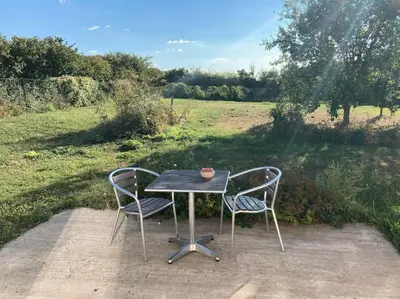 Jardin de l'établissement l'atelier