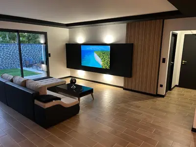 Télévision ou salle de divertissement dans l'établissement Maison SPA 2025
