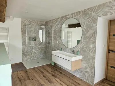 Salle de bains dans l'établissement Maison 9 personnes pour les événements sportifs