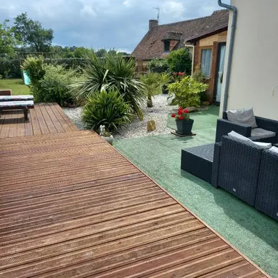 Jardin de l'établissement 4 Chambres et dortoir 5x90