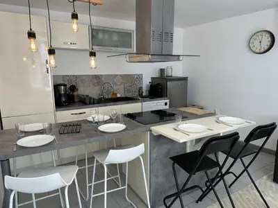 Cuisine ou kitchenette dans l'établissement Maison de ville à Châtellerault