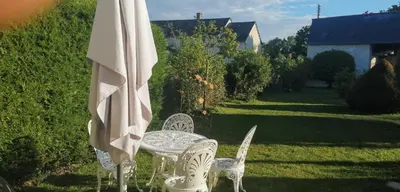 Jardin de l'établissement gîte chez Sandra Entrée indépendante