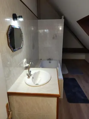 Salle de bains dans l'établissement Le domaine de la remangerie