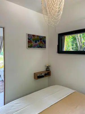 Télévision ou salle de divertissement dans l'établissement Lodge autour du golf Ardree